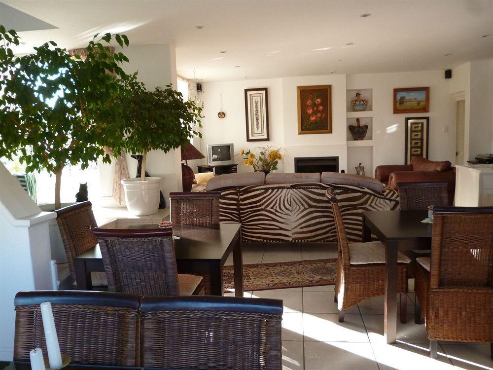 5 Options Guest House Bloubergstrand Exterior foto